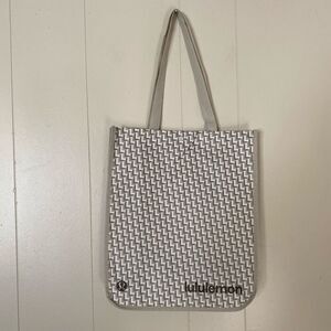 Lululemon Reusable Tote Bag • Gray White Geometric Shopper • Gym Bag / Lunch Bag